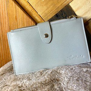 Travelambo | 18 Card Wallet with Zipper Pockets